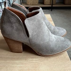 Suede gray booties